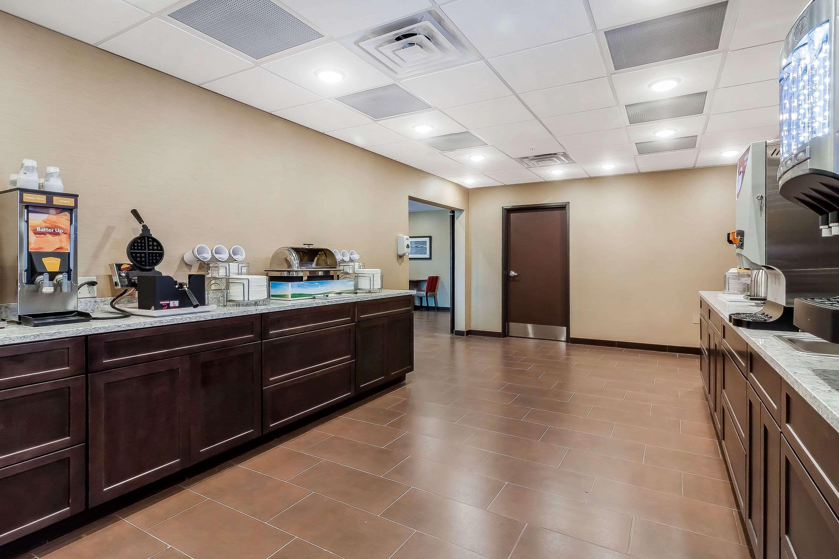 Comfort Suites La Vista Экстерьер фото