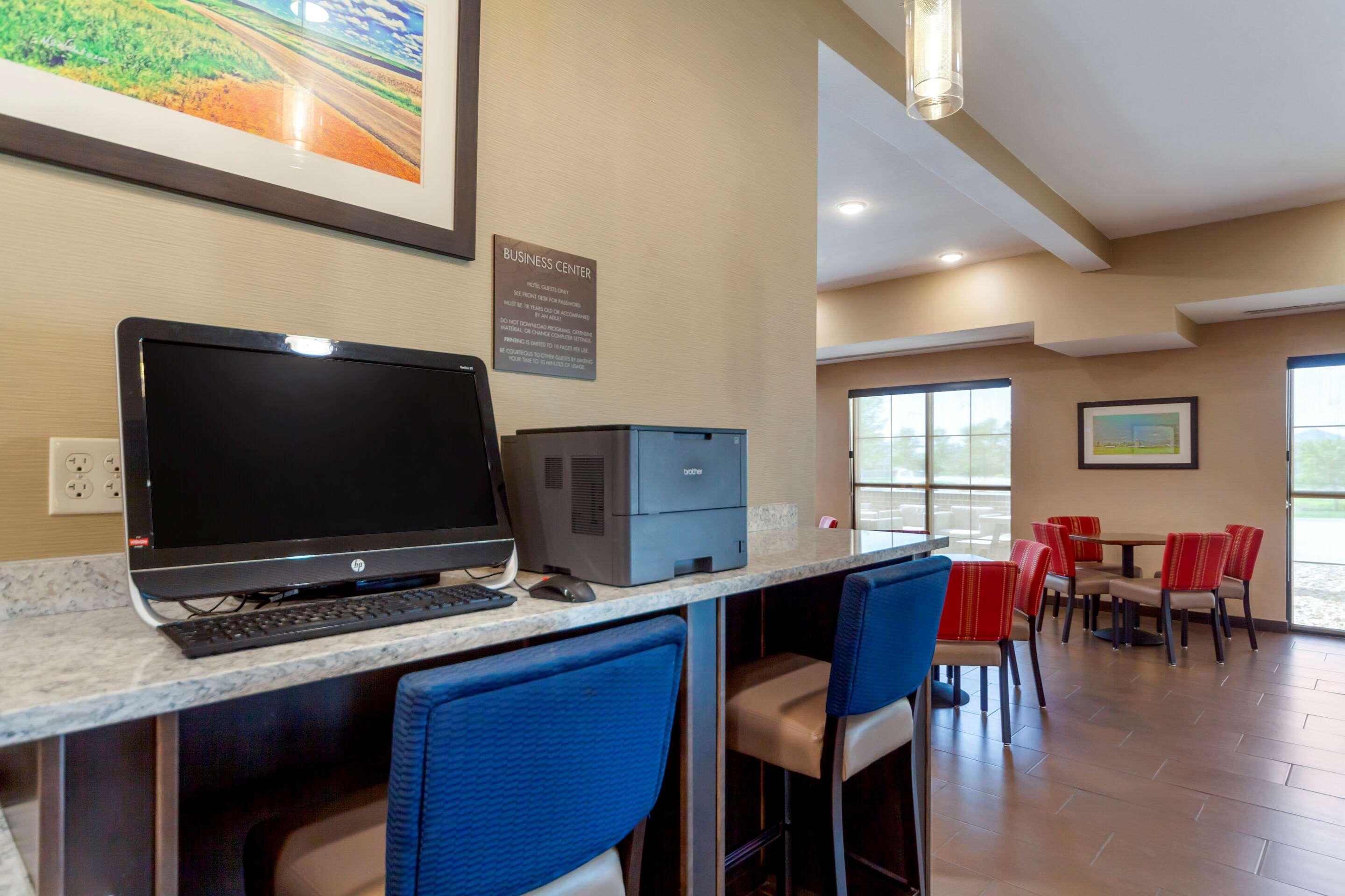 Comfort Suites La Vista Экстерьер фото