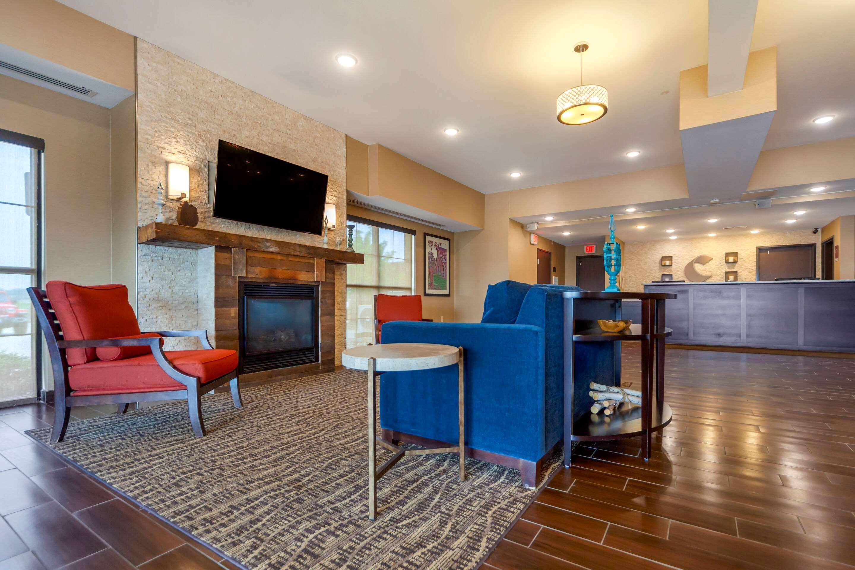 Comfort Suites La Vista Экстерьер фото